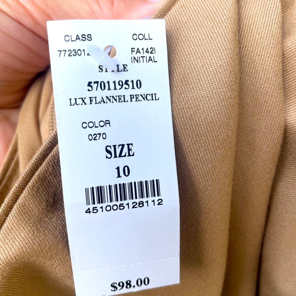 White House Black Market, Tan with Gold Design, Pencil Skirt, Size 10 - Picture 4 of 4